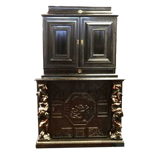 55 - A VERY GOOD 17TH CENTURY ANTWERP EBONISED PAINTED AND HARDSTONE MOUNTED VARGUENO, with hinged lid op... 