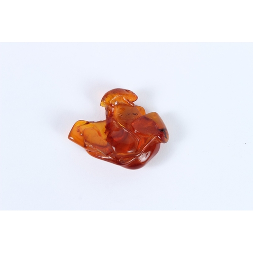 200 - A CHINESE NATURAL AMBER. 9grams.