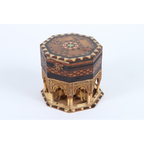 230 - AN EARLY 20TH CENTURY MOORISH SPANISH INLAID BOX with Alhambra fountain design. 11cms.