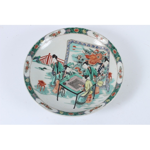 93 - A CHINESE FAMILLE VERTE DISH. 28cms diameter.