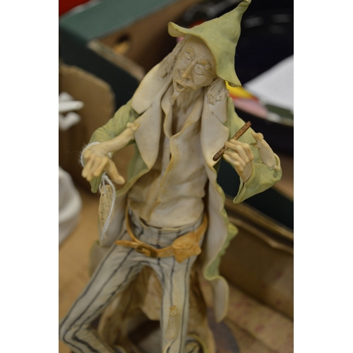 583 - White porcelain angelic musicians and other decorative figures.