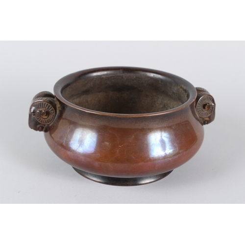 23 - A FINE CHINESE BRONZE INCENSE BURNER.  20cms diameter.  Weight: 3.6kgs.