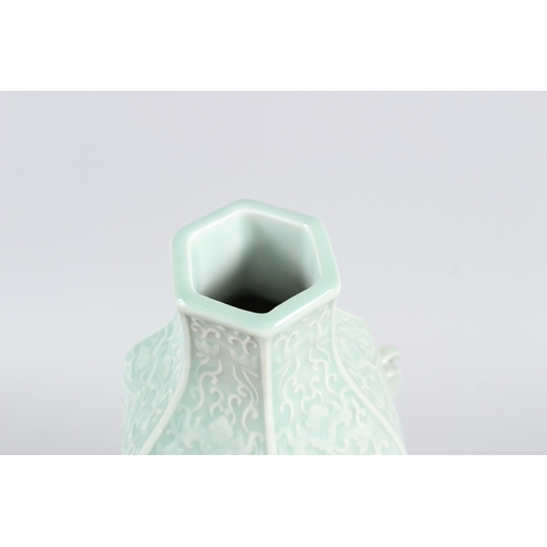 29 - A FINE CHINESE CELADON CARVED 