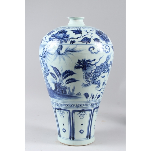 59 - A LARGE CHINESE BLUE AND WHITE MEIPING VASE, with floral decoration to the shoulder, the body painte... 