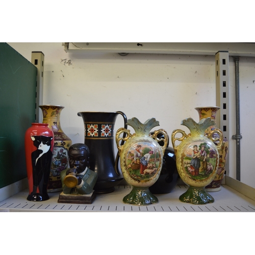 74 - Decorative vases and other items.