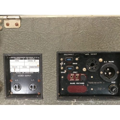 272 - Ferrograph 5 Reel To Reel. Here we have a sturdy quality tape deck housed in a green effect leather ... 