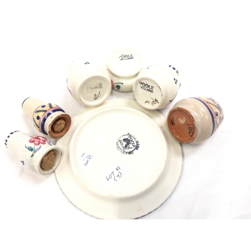 98 - Poole Pottery 2 x CSA cruet pieces together with 5 others.