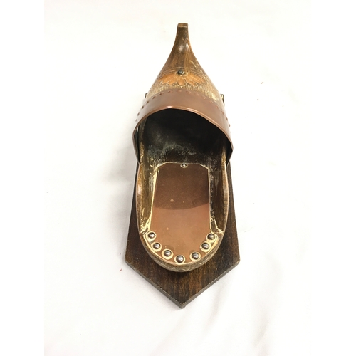 964 - Wooden embossed Dutch hanging clog with copper.