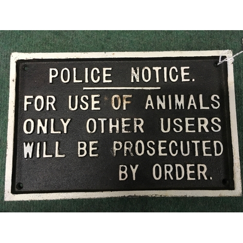 1388 - An Animals only sign (221).