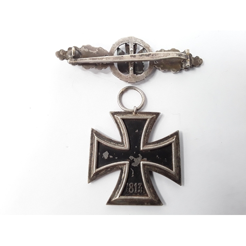 98 - WW2 German Nazi Iron Cross and bar badge.