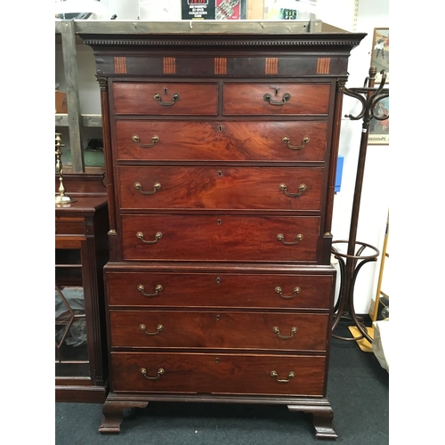 506 - Mahogany chest on chest having 8 graduated drawers, standing on bracket feet with brass swan neck ha... 