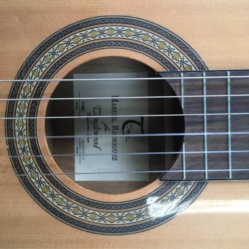 2092 - A Spanish guitar made by Manuel Rodriguez (ref:88).