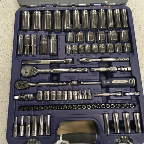 2118 - A Blue Point 100 piece tool set (ref:62).