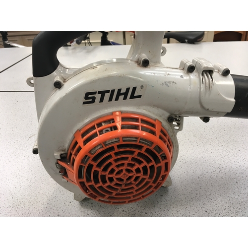 2195 - A Stihl BG 85 petrol leaf blower (ref:46).