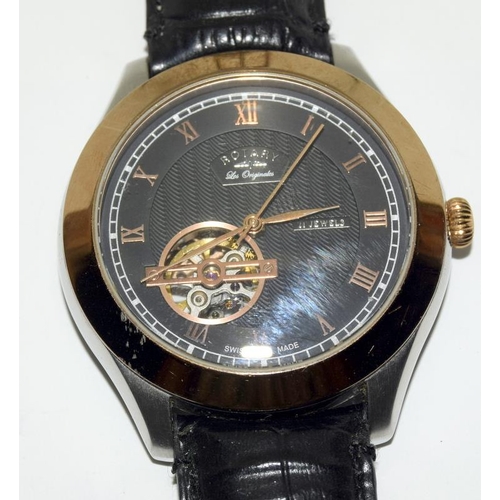 2212 - A Rotary Automatic Gents wrist watch.