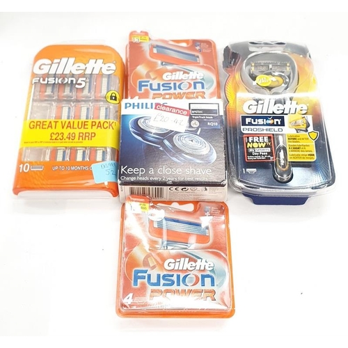 237 - Collection of Gillette Fusion razors and a Phillips shaving head (Ref 52/65/109/110).