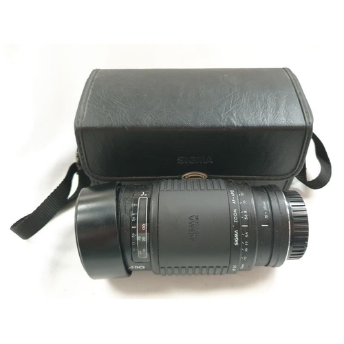 425 - A Sigma Zoom AF-APO camera lens in case (REF 145).