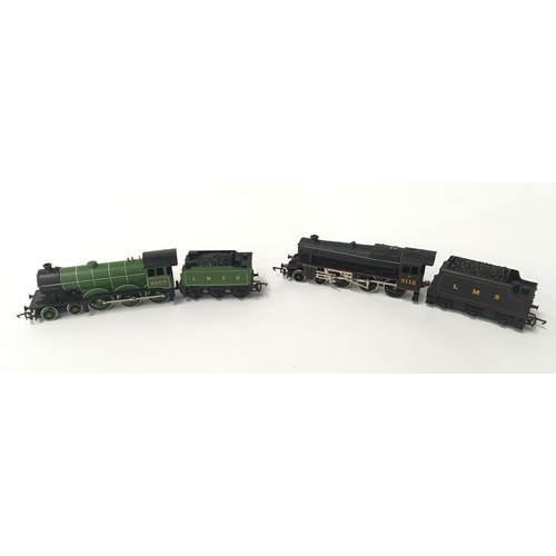 125 - Hornby OO gauge R859 4-6-0 steam locomotive and tender drive - unboxed together with Hornby R150 Cla... 