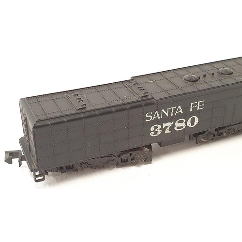 198 - Bachmann N Gauge 4-8-4 AT&SI steam locomotive and tender Santa-Fe 3780 - unboxed.