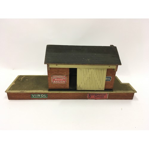 288 - 3 x model railway buildings.