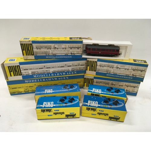 268 - 9 x Piko HO boxed rolling stock to include passenger cars and wagons. Generally Excellent in Fair Pl... 