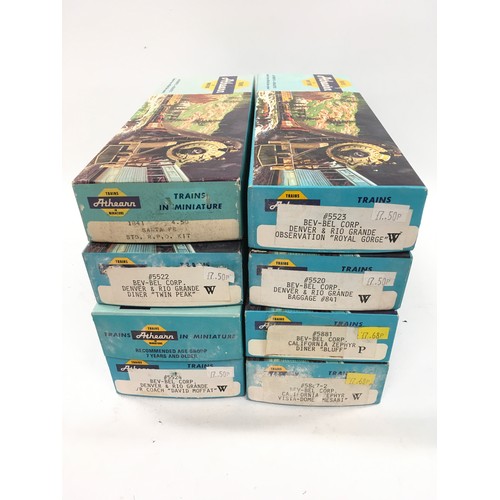 269 - 8 x Athearn HO boxed carriages. All appear Excellent.