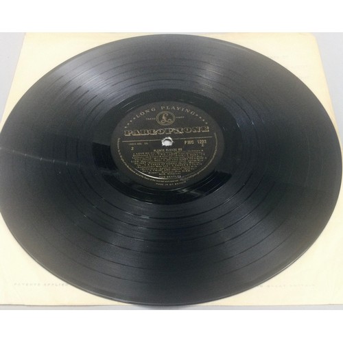 1007 - BEATLES LP ‘PLEASE PLEASE ME’ BLACK AND GOLD MONO. Found here on Parlophone PMC 1202 from 1963. The ... 