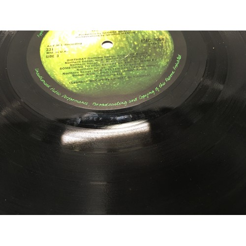 49 - THE BEATLES LP 'THE WHITE ALBUM'. Here we have a low numbered edition on Apple Records numbered slee... 