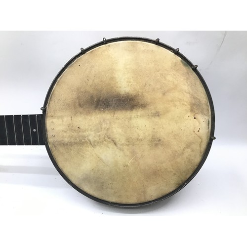 434 - VINTAGE DALLAS BANJO. Here we have a restoration project of this classic musical instrument with the... 