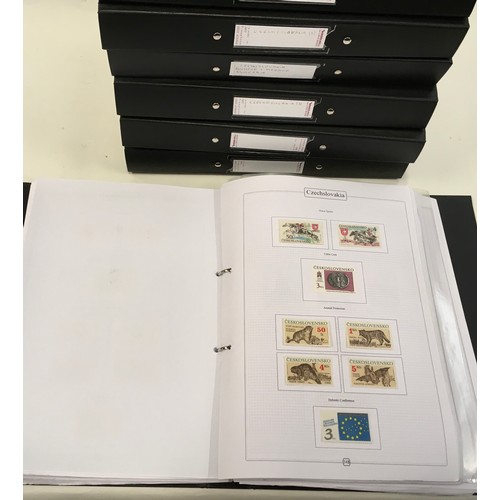 78 - 7 folders giving a comprehensive collection of Czechoslovakia stamps