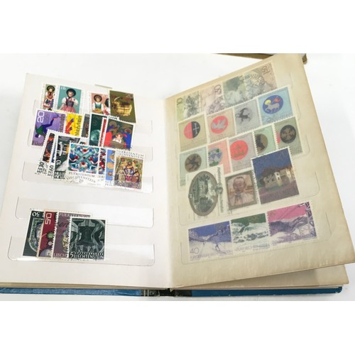 63 - box of covers and loose world stamps plus a small stockbook and 4 packets of stamp hinges
