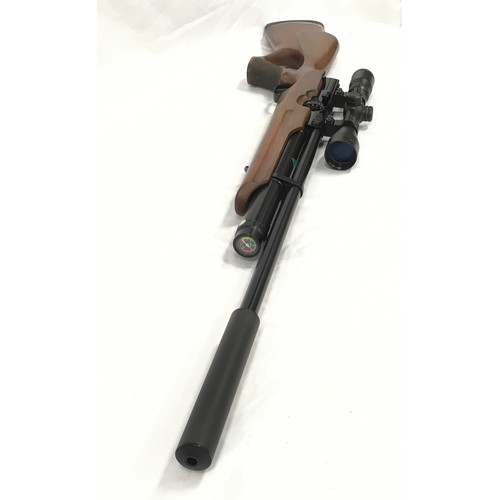 114 - Top quality Weihrauch HW100 air rifle in good condition. Comes with kit bag and accessories and fitt... 