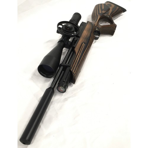 120 - Top quality Weihrauch HW100 air rifle with laminated stock in good condition. Comes with kit bag and... 