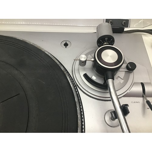 466 - SANYO DIRECT DRIVE STEREO TURNTABLE. Model No. TP 1010 found in fair condition and needing belt and ... 