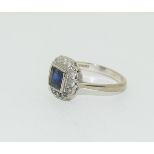 516 - 18ct gold ladies Art Deco Diamond and Sapphire ring size N