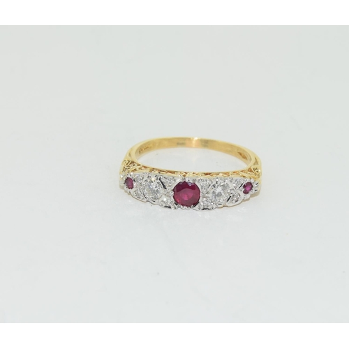 510 - 18ct gold ladies Ruby and Diamond 5 stone ring size O