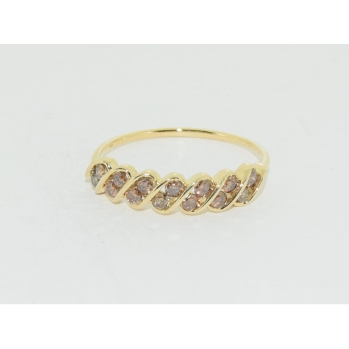 479 - 9ct gold ladies Champagne Diamond ring size T