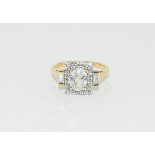 529 - 9ct white gold ladies Topaz ring size M