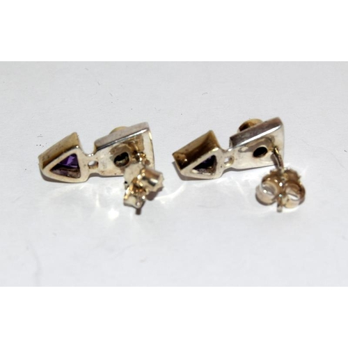 515 - Modernist Amethyst/Peridot gold and 925 silver earrings.