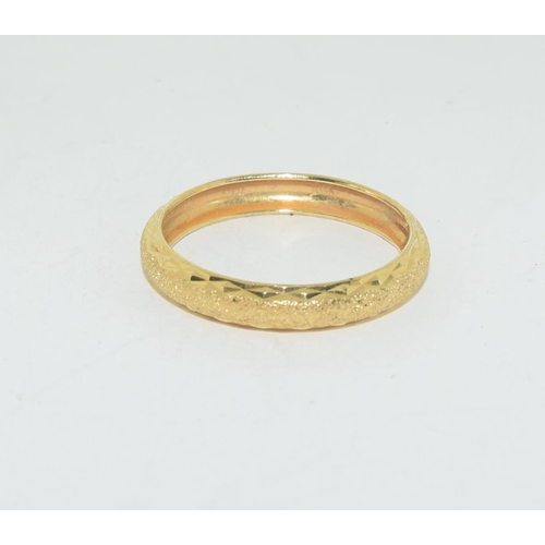 442 - Two 9ct gold patterned band rings, Size T 1/2 and Size S