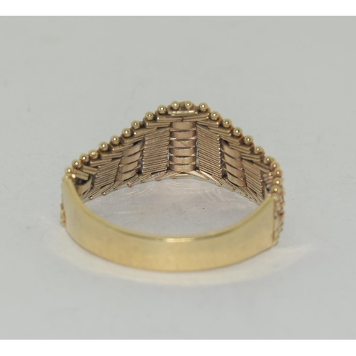 477 - 14ct gold unusual design ring size X