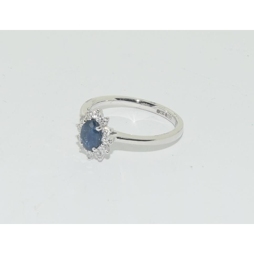 579 - Platinium set sapphire and diamond ring approx 90 pionts size K