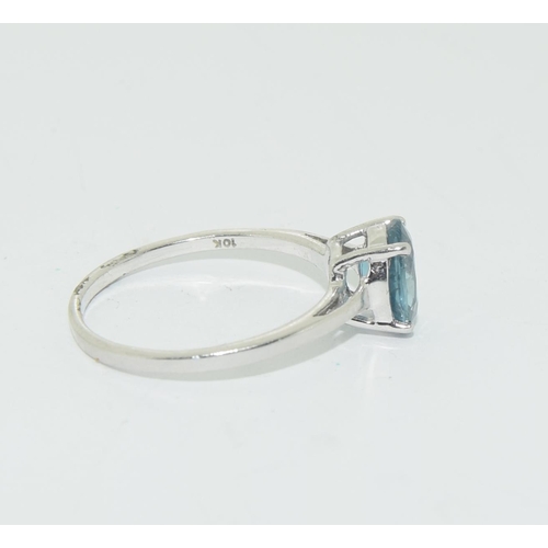 431 - 9ct white gold ladies aquamarine set ring size O