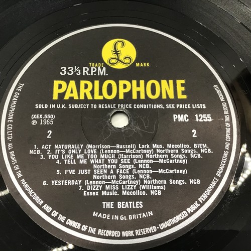 210 - THE BEATLES ‘HELP’ 1ST UK PRESS MONO VINYL LP. First mono pressing with yellow/black labels  Cat. no... 