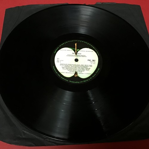 266 - THE BEATLES‎ ‘THE WHITE ALBUM’ UK RELEASE. The Beatles White Album top loading Vinyl from 1968 Origi... 