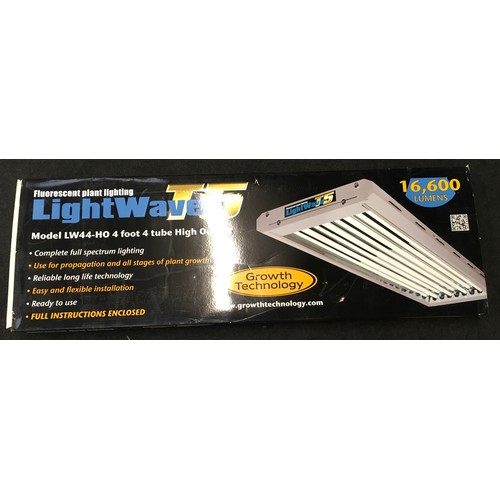 159 - Growth Technology Fluorescent plant lighting Lightwave T5 unit, boxed (29).