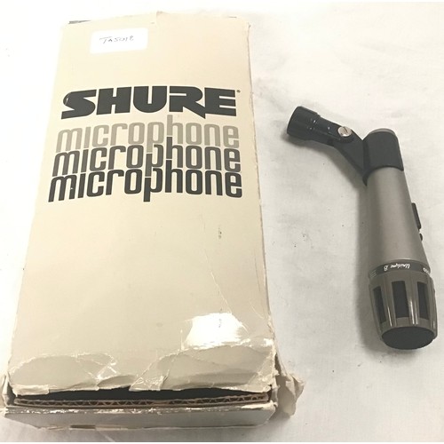 81 - SHURE BOXED MICROPHONE. This is model No. 515SD and comes with microphone holder and original box.