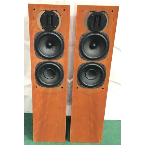 161 - PAIR OF QUAD SPEAKERS. PAIR OF QUAD SPEAKERS. These speakers are Model No. 22L and handle 300w peak ... 
