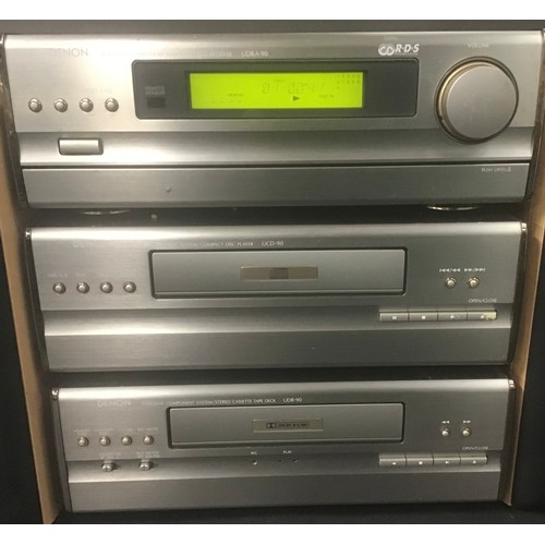 174 - DENON HIFI SYSTEM. Here we have a UDRA-90 tuner amplifier along with a uCD-90 CD player - UDR-90 cas... 
