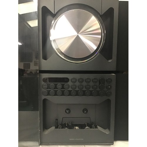 176 - B & O BEOSOUND CENTURY. This is a great home audio system comprising of radio / Cassette / Compact D... 